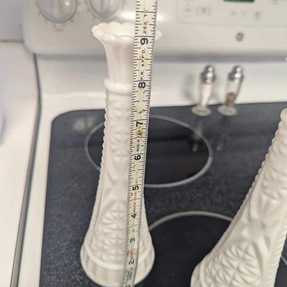 Vintage milk glass vase set of 2